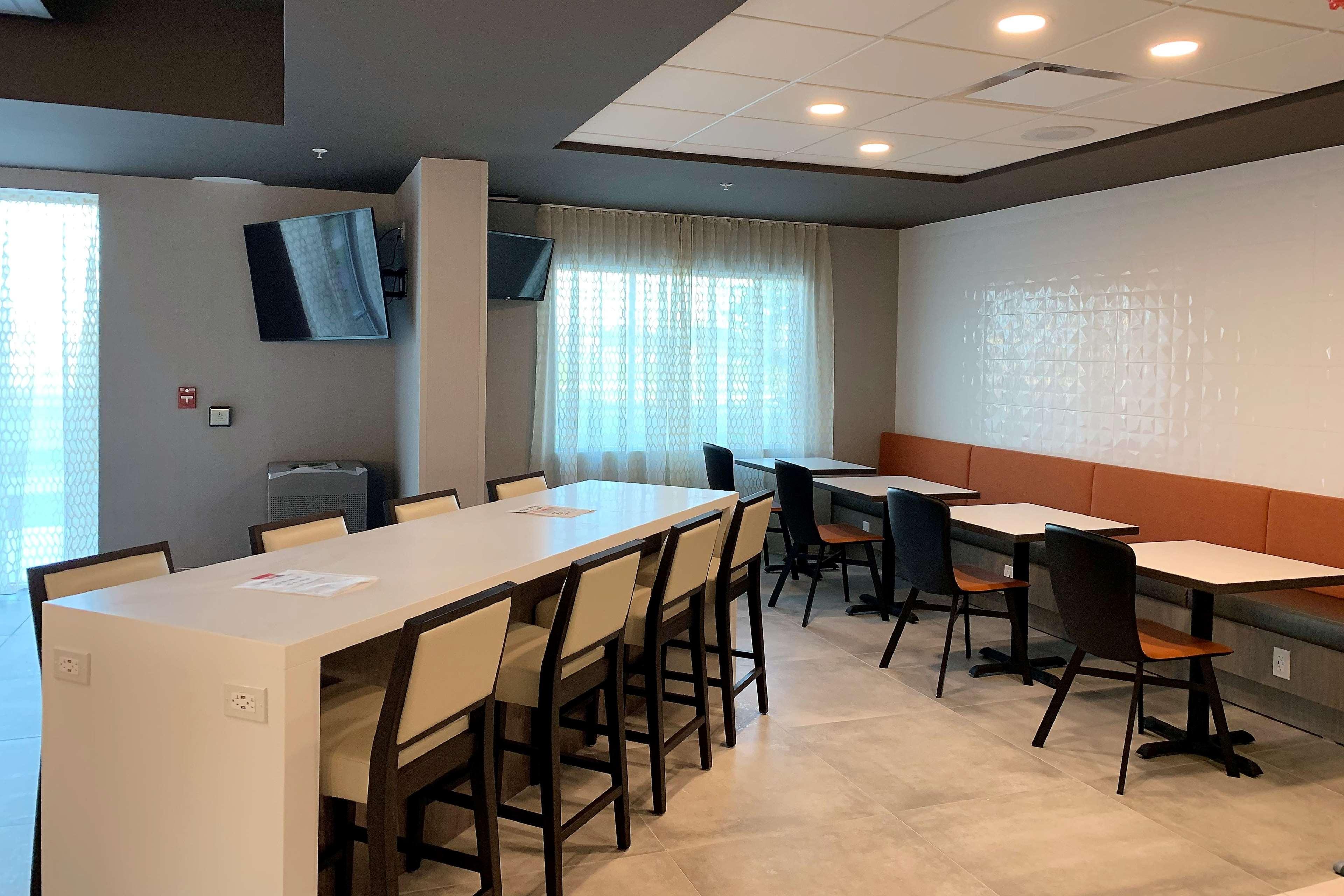 Wingate By Wyndham Kanata West Ottawa Ngoại thất bức ảnh